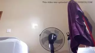كاميرا التجسس قرنية ابن عمها