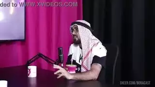 شقية امتصت كسها، ولها ثدي لذيذ على قضيب العربي وتترك كل اللعاب شاهد ما حدث على طاقم بورا مع إلكوير كارلوس وبرونا كارلوس (شاهد: شير/أحمر)