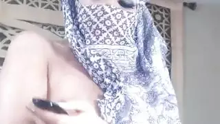 فتاة عربية تمارس العادة السرية عرض كاميرا ويب