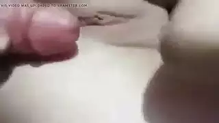 جوزها الخول كاتب اسمه على طيزها وفاشخ كسمها بزبره الكبير فى خرمها الضيق وهيا تصوت