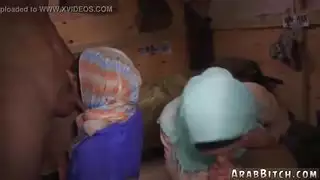 الساخنة في سن المراهقة العربية والفتاة المسلمة ، لن أشك في ذلك إذا كانت هذه