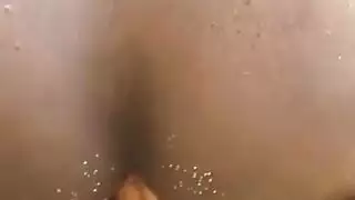 فيلم إمراتي ديوثي يصور وهو يفشخ خرق زوجته المربربه أنبوب الإباحية الحرة