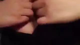 عرض الثدي فتاة عربية