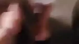 مستريس عربيه تقوم بذل كلبها وخادمها وتشتمه وتسبه في مكان عام الجزء التاني