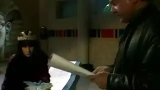 كليوباترا ، تقرير