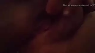 فتاة عربية كانت ساخنة جدًا ورطب بوسها