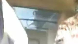 فيديو سكس عربي في السيارة و أسخن تحرش و تقفيش بزاز وأحضان
