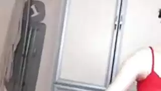 زوجة البيت التركية اللسان