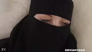 سعودية يزغبها بندر من كسها و ينيكها بالنقاب عشان الفضايح