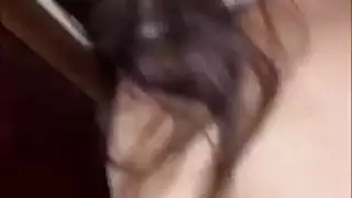 فضيحة شرموطة المحلة تتناك من محصل الكهربا بعد ما هاج عليها و البنطلون زانق على كسها طيزك ملبن ااه براحة طيب