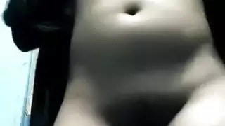 شرموطة مصرية محجبة تستعرض لنياكها